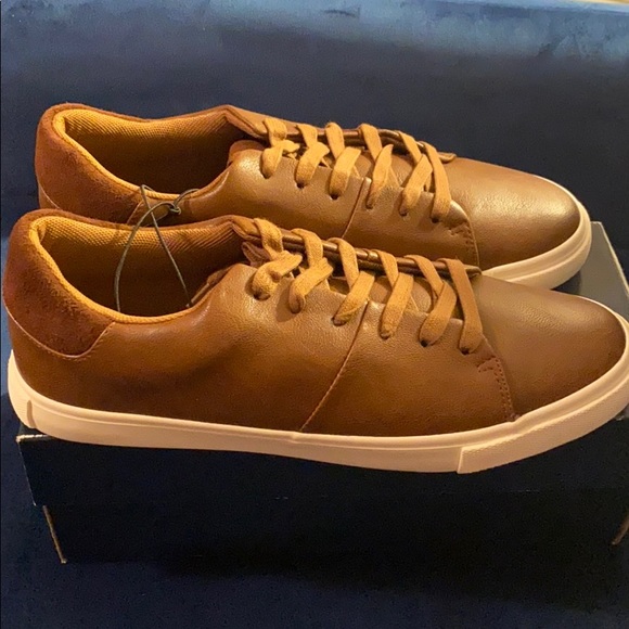 BRAND NEW Men’s Sneakers (Size 10) - Picture 4 of 7